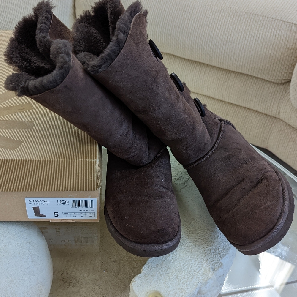 UGG chocolate brown Bailey Button Triplet II Boot